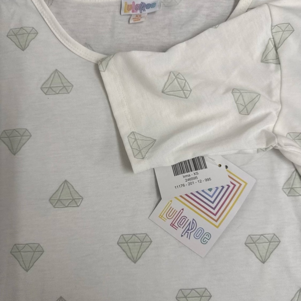 LuLaRoe XS Irma Tee Top Tunic Shirt White Geometric Diamond Major Unicorn XSmall
